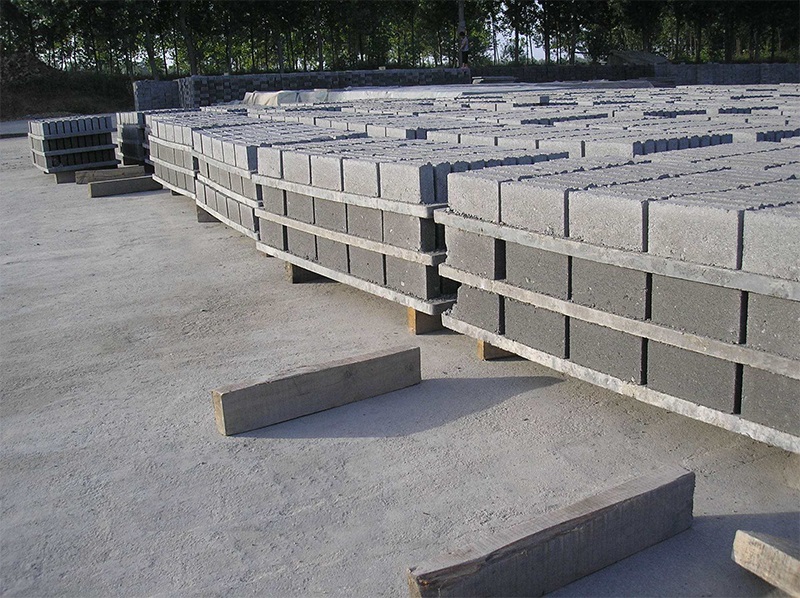 <a href=http://m.lanjingfang.cn/zjtb/ target=_blank class=infotextkey>免燒磚機托板</a>