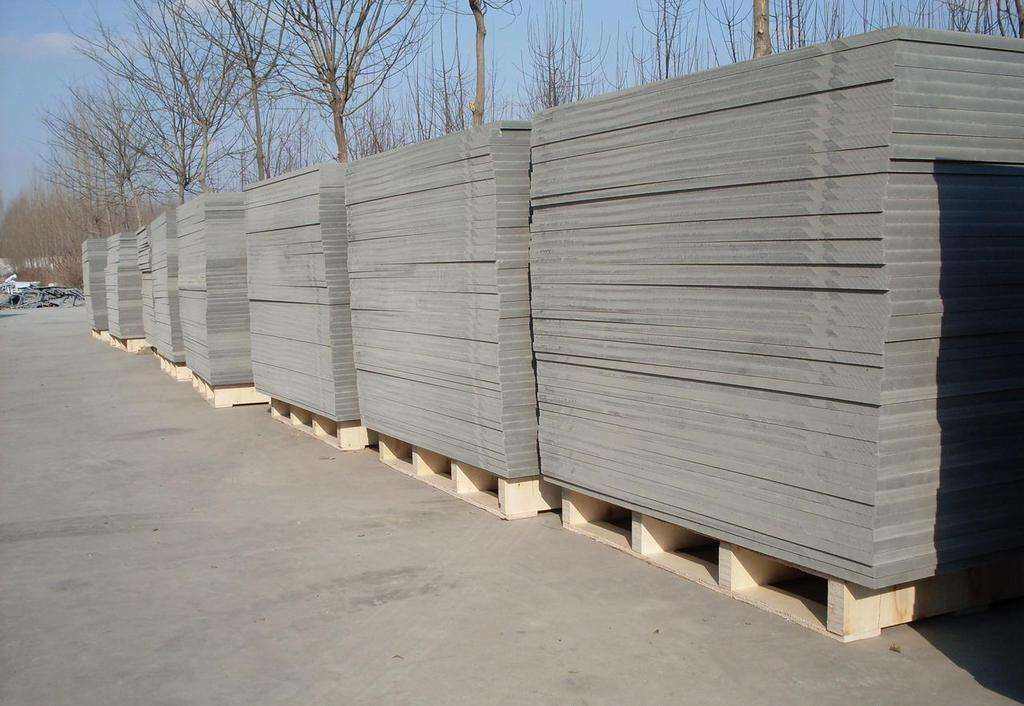 <a href=http://m.lanjingfang.cn/zjtb/ target=_blank class=infotextkey>PVC磚機(jī)托板</a>